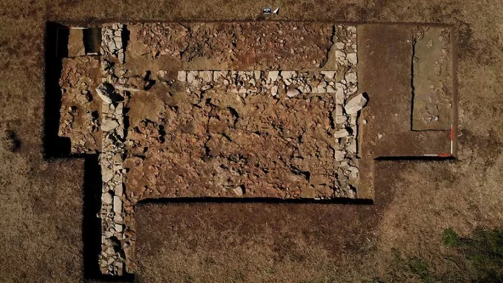 Arkeologlar Strabon'un Bahsettiği Poseidon Tapınağını Bulmuş Olabilir