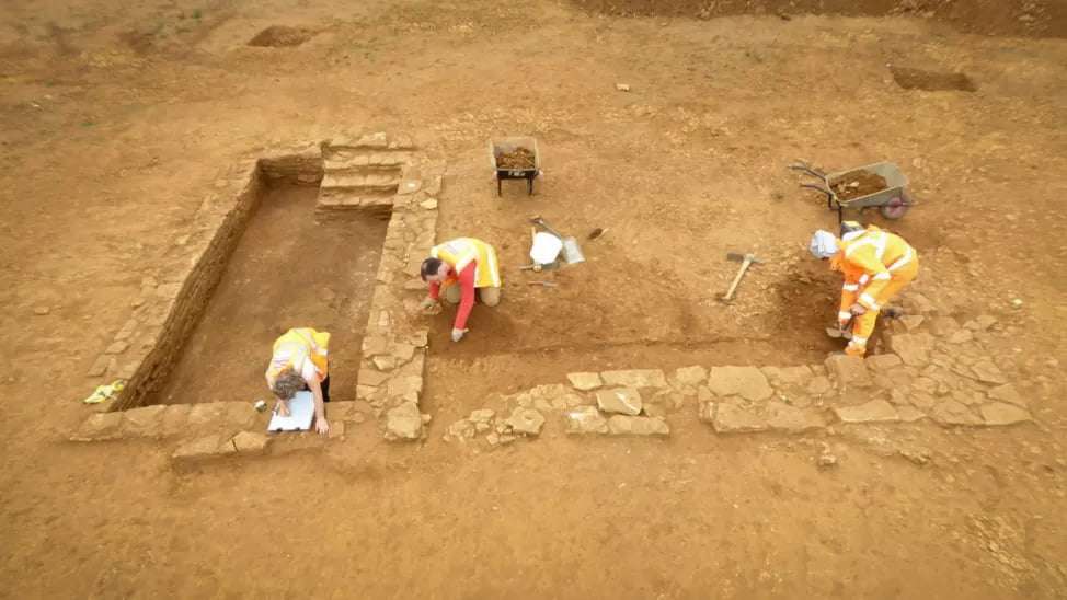 Rituele site uit de bronstijd en een Romeinse structuur gevonden in het VK
