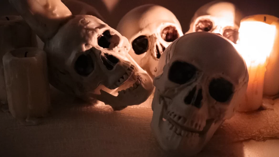 Niezwykłe znaleziska w Izraelu: ludzkie czaszki i lampy oliwne w jaskini Te’omim wskazują na nekromancję