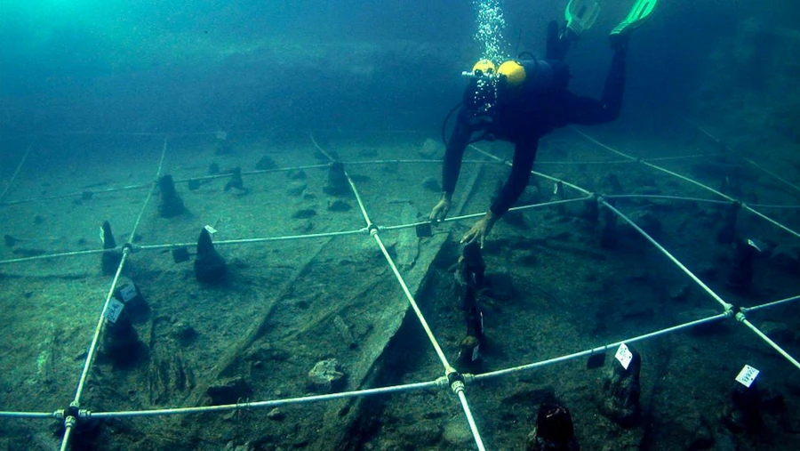 The Oldest Boats in the Mediterranean Were Discovered in Italy, They’re 7000 Years Old!