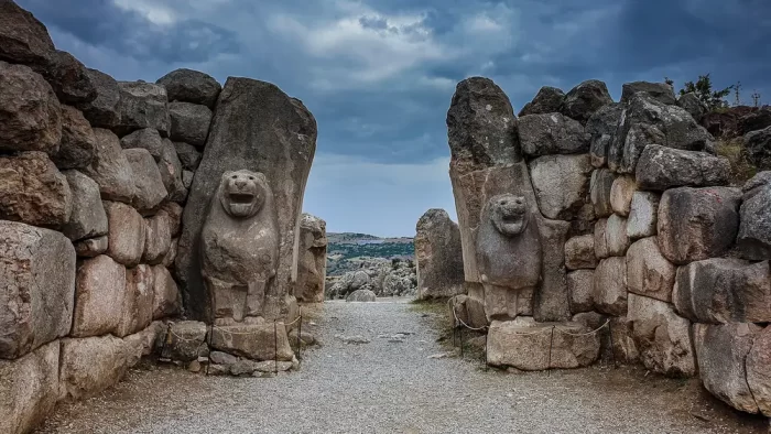 Pochodzenie Hetytów: Skąd przybyli do Anatolii?